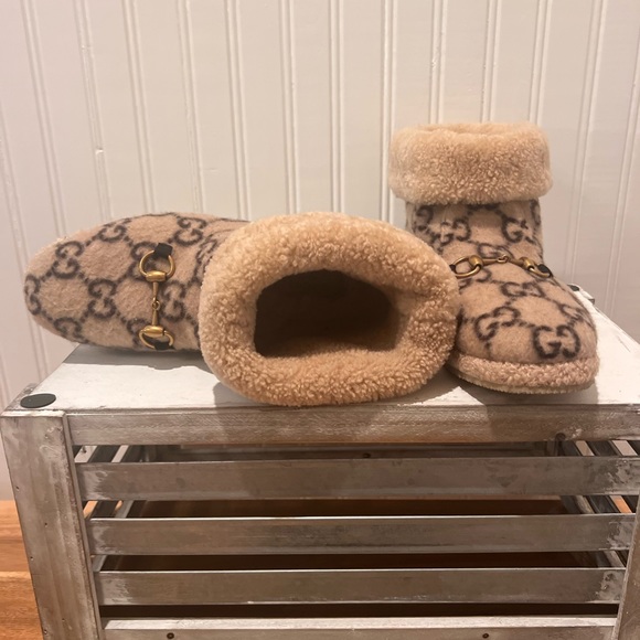 Gucci boots! Worn three times! - Picture 3 of 4